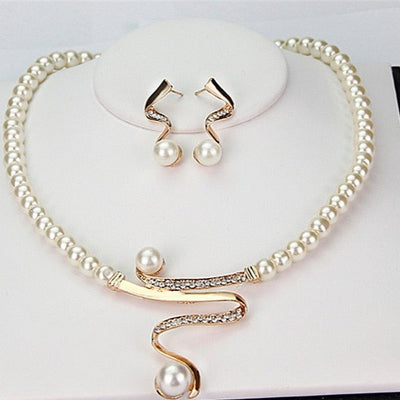 Natural Pearls Necklace + Earrings Set